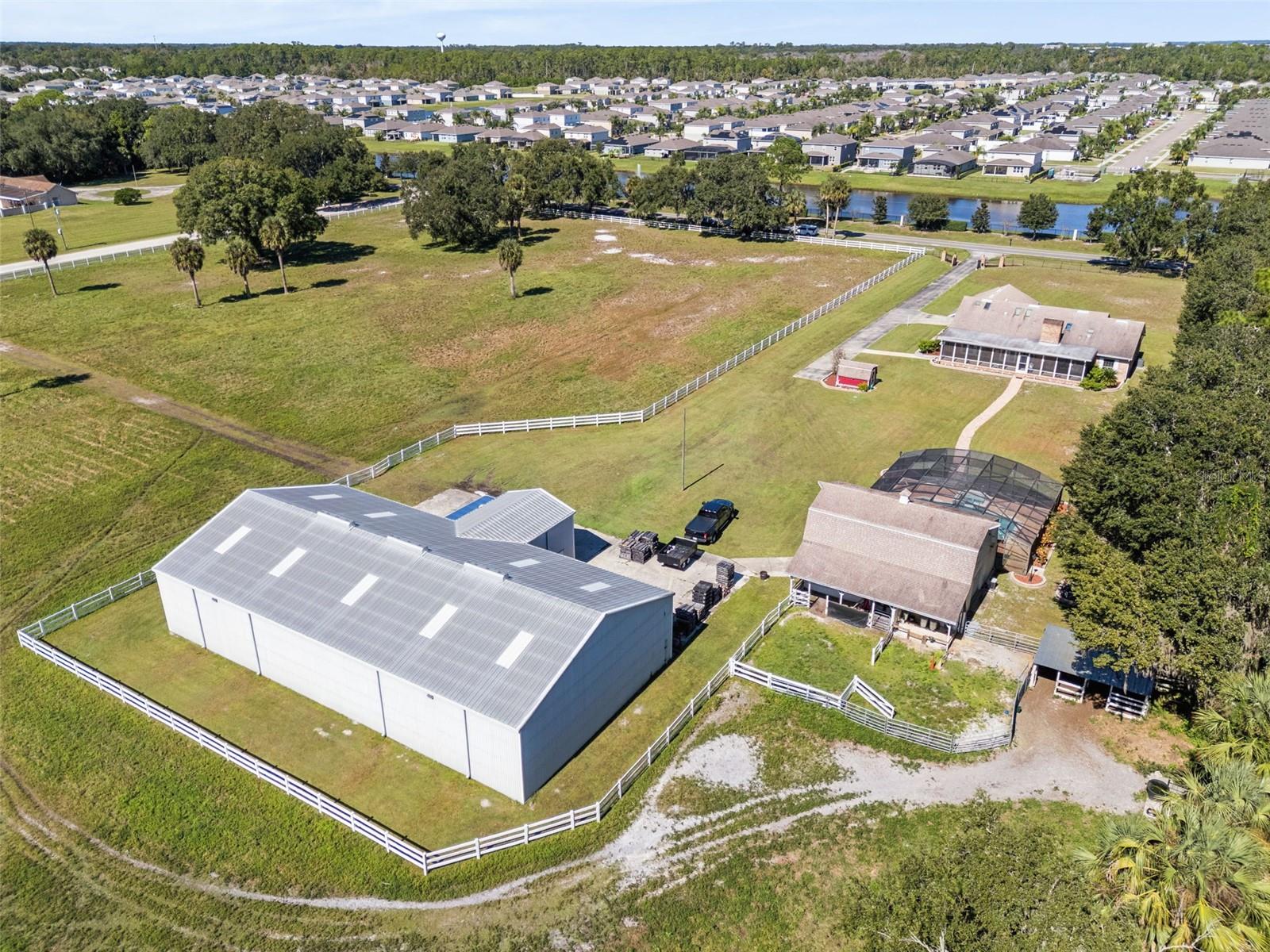 Image 32 of 40 For 2425 Pine Way