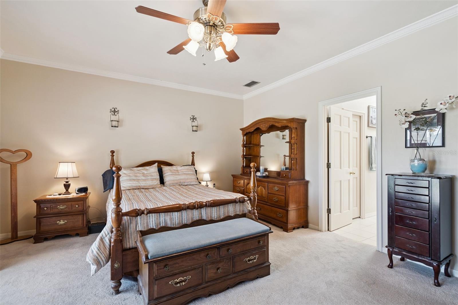 Image 9 of 40 For 2425 Pine Way