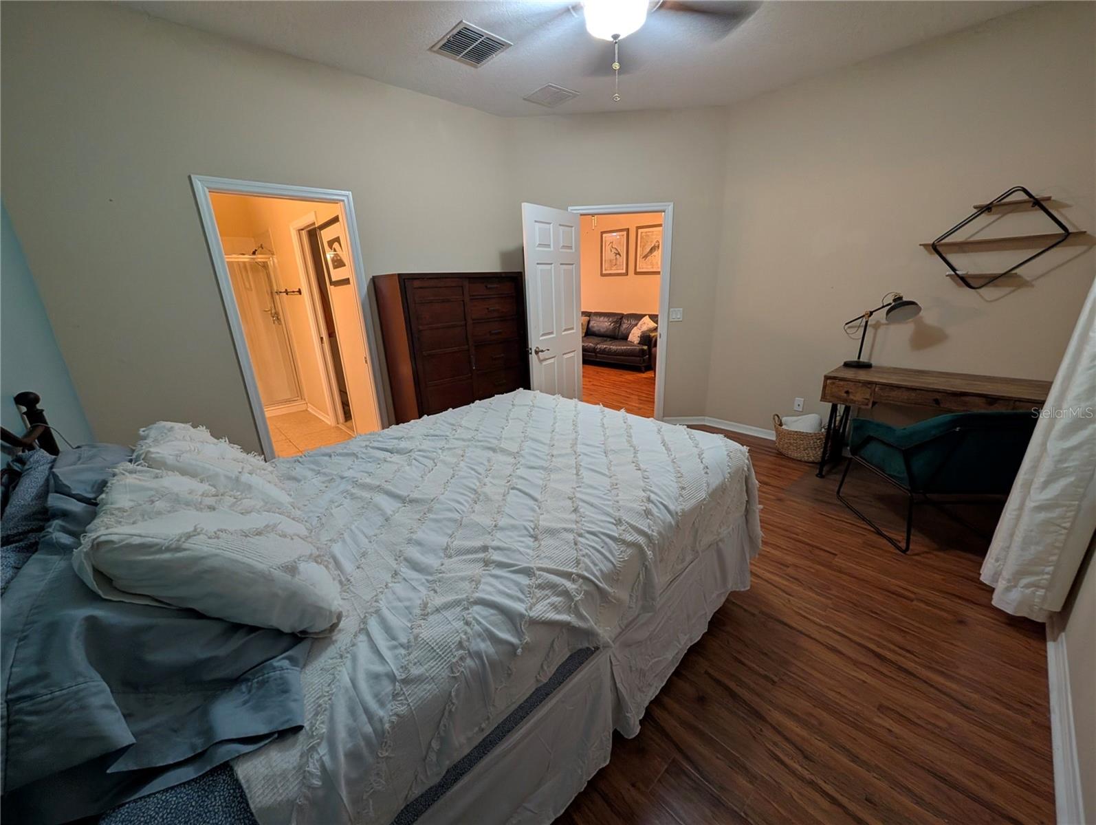 Image 12 of 30 For 9006 Shepton Street