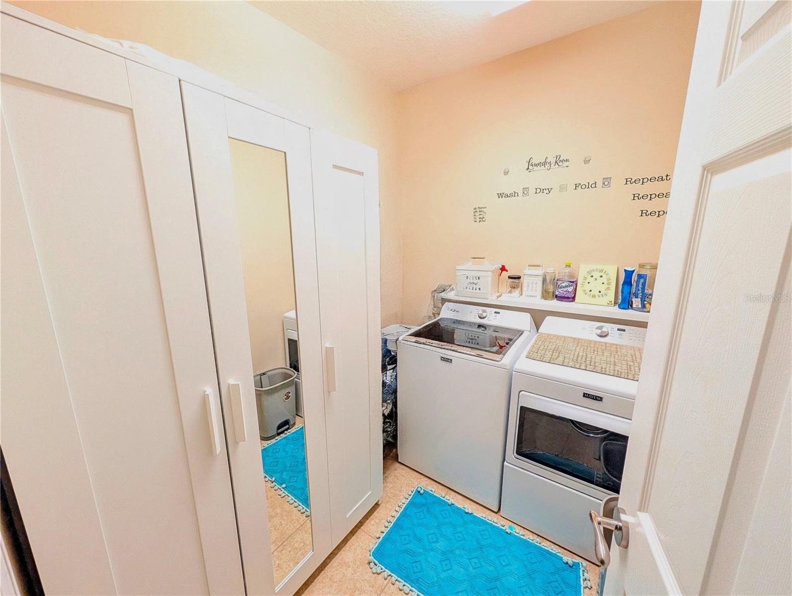 Image 19 of 30 For 9006 Shepton Street