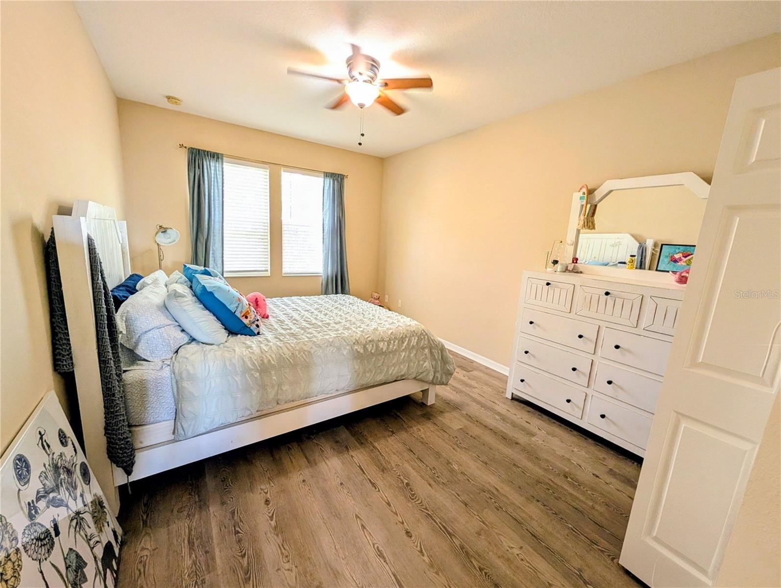 Image 21 of 30 For 9006 Shepton Street