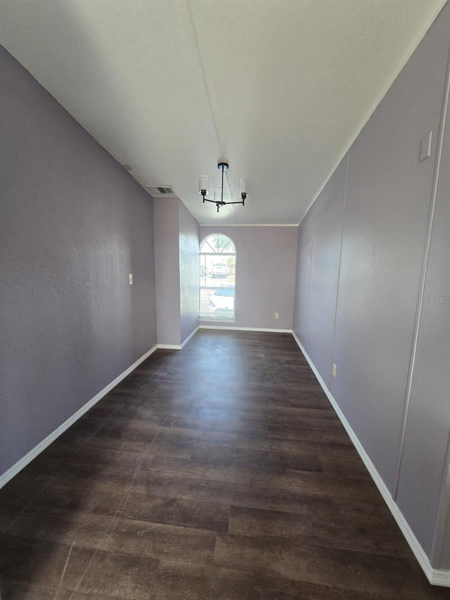 Image 5 of 9 For 617 Lemon Street