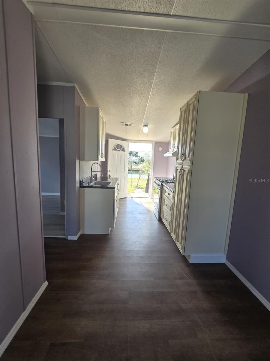 Image 9 of 9 For 617 Lemon Street