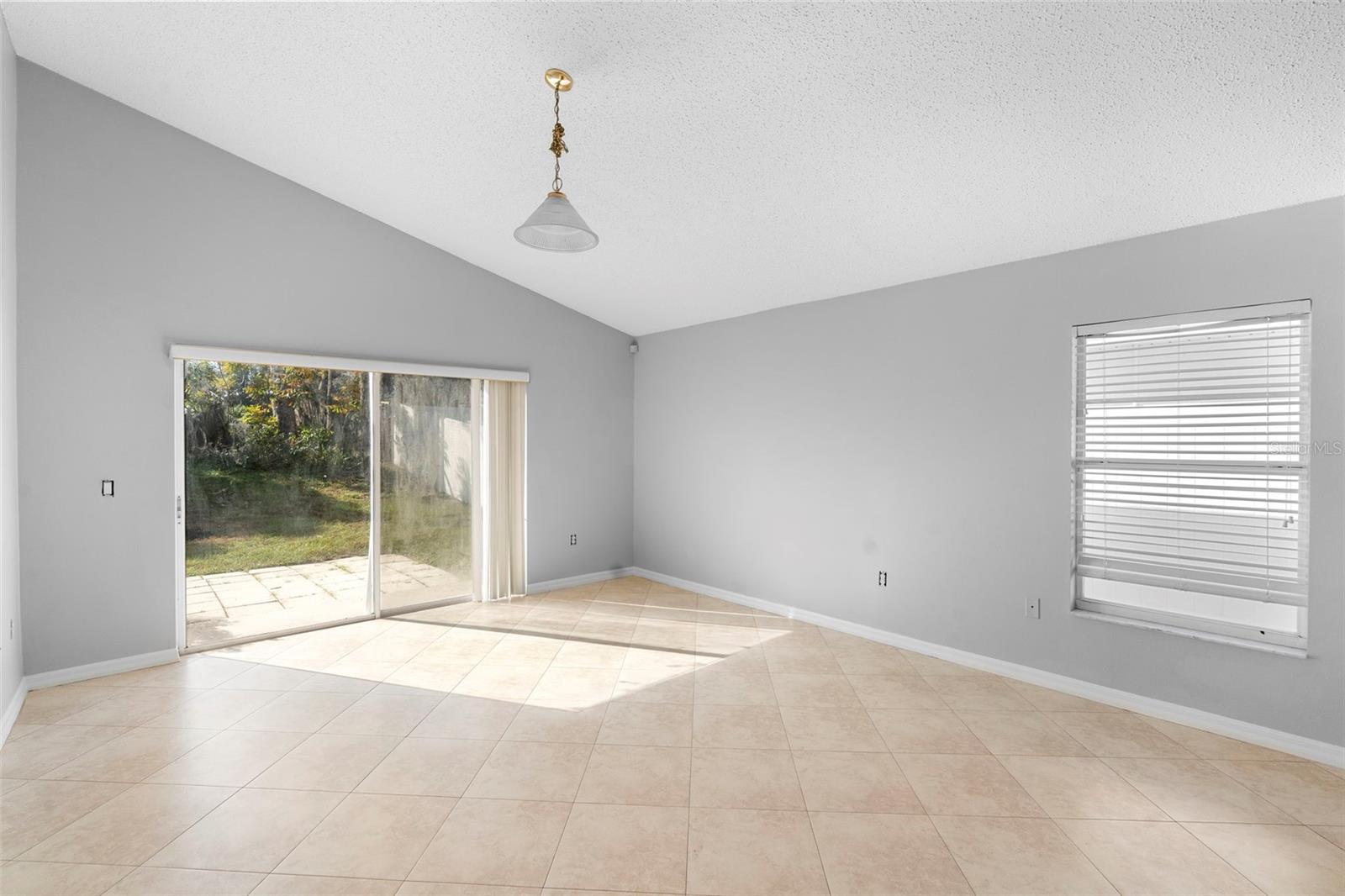 Image 13 of 42 For 559 Saddle Ridge Drive