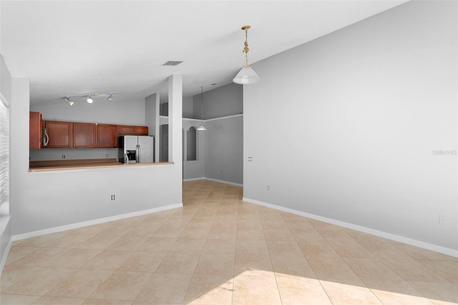 Image 15 of 42 For 559 Saddle Ridge Drive