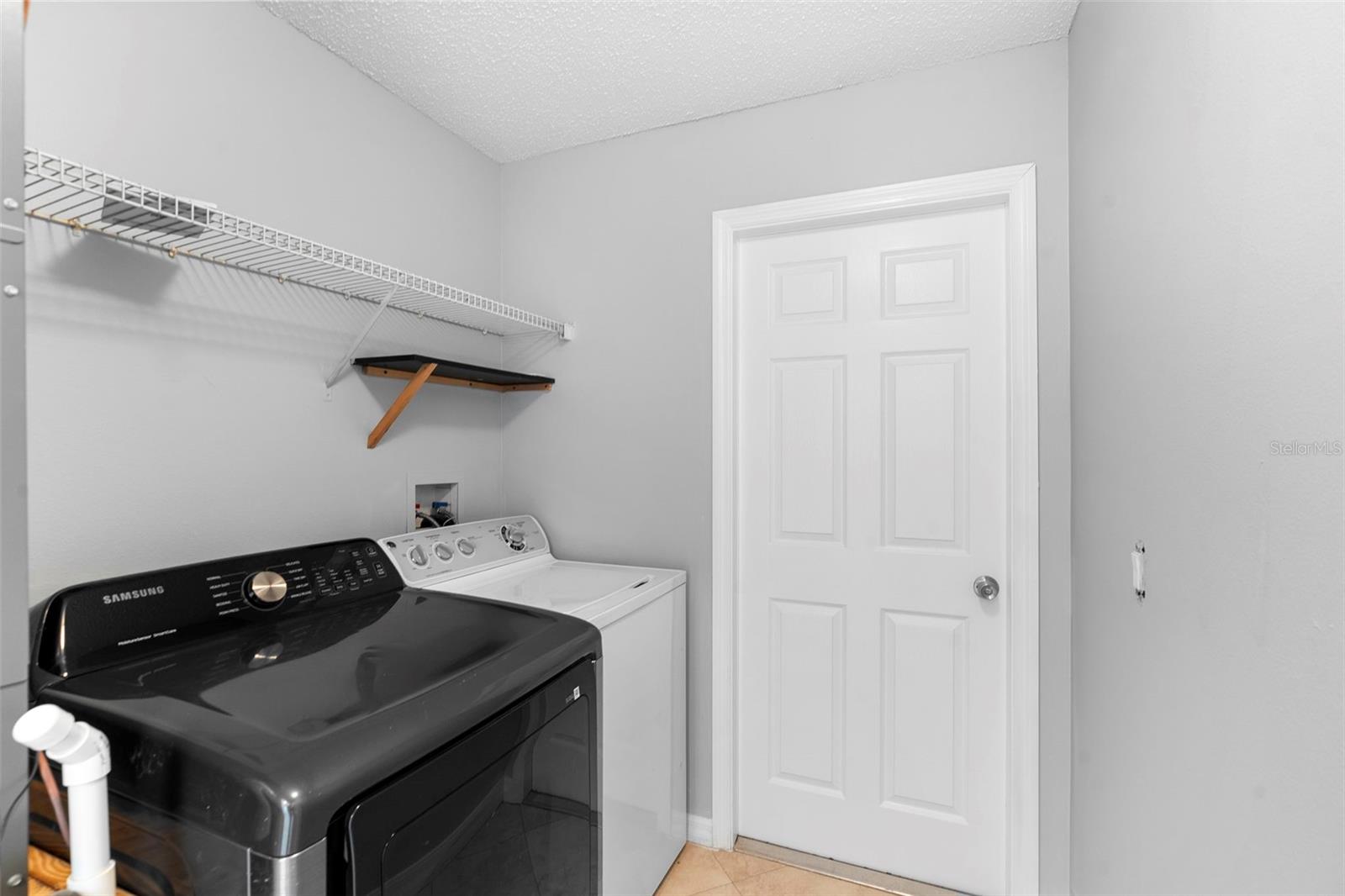 Image 27 of 42 For 559 Saddle Ridge Drive