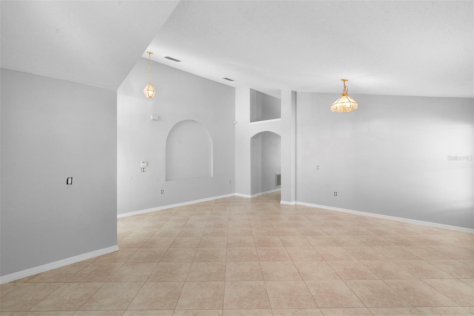 Image 31 of 42 For 559 Saddle Ridge Drive