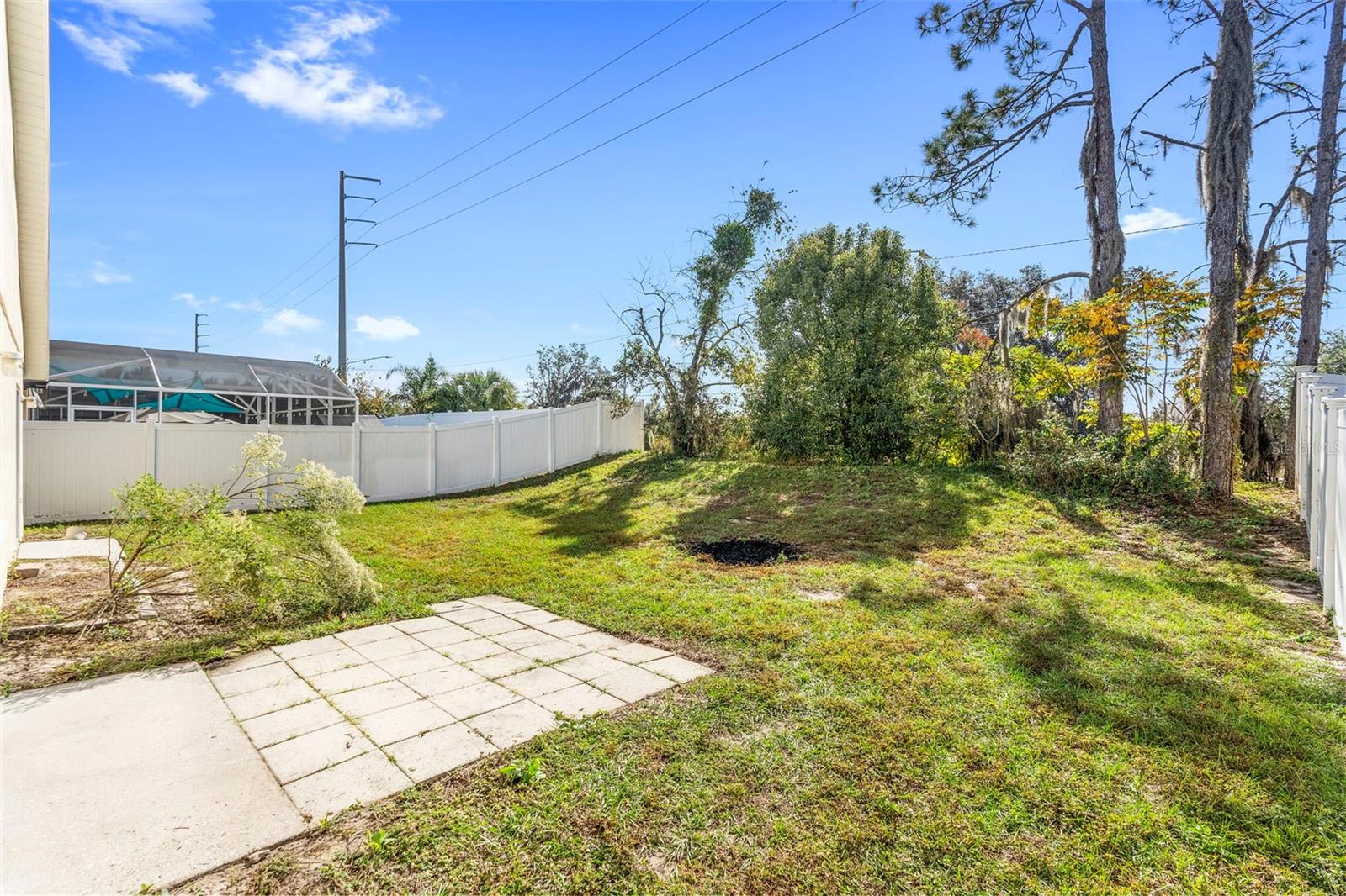 Image 6 of 42 For 559 Saddle Ridge Drive