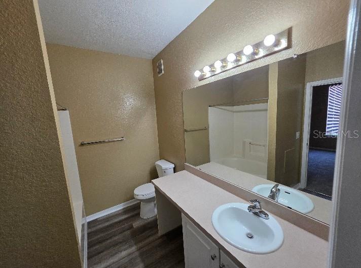 Image 11 of 14 For 873 Grand Regency Point 103