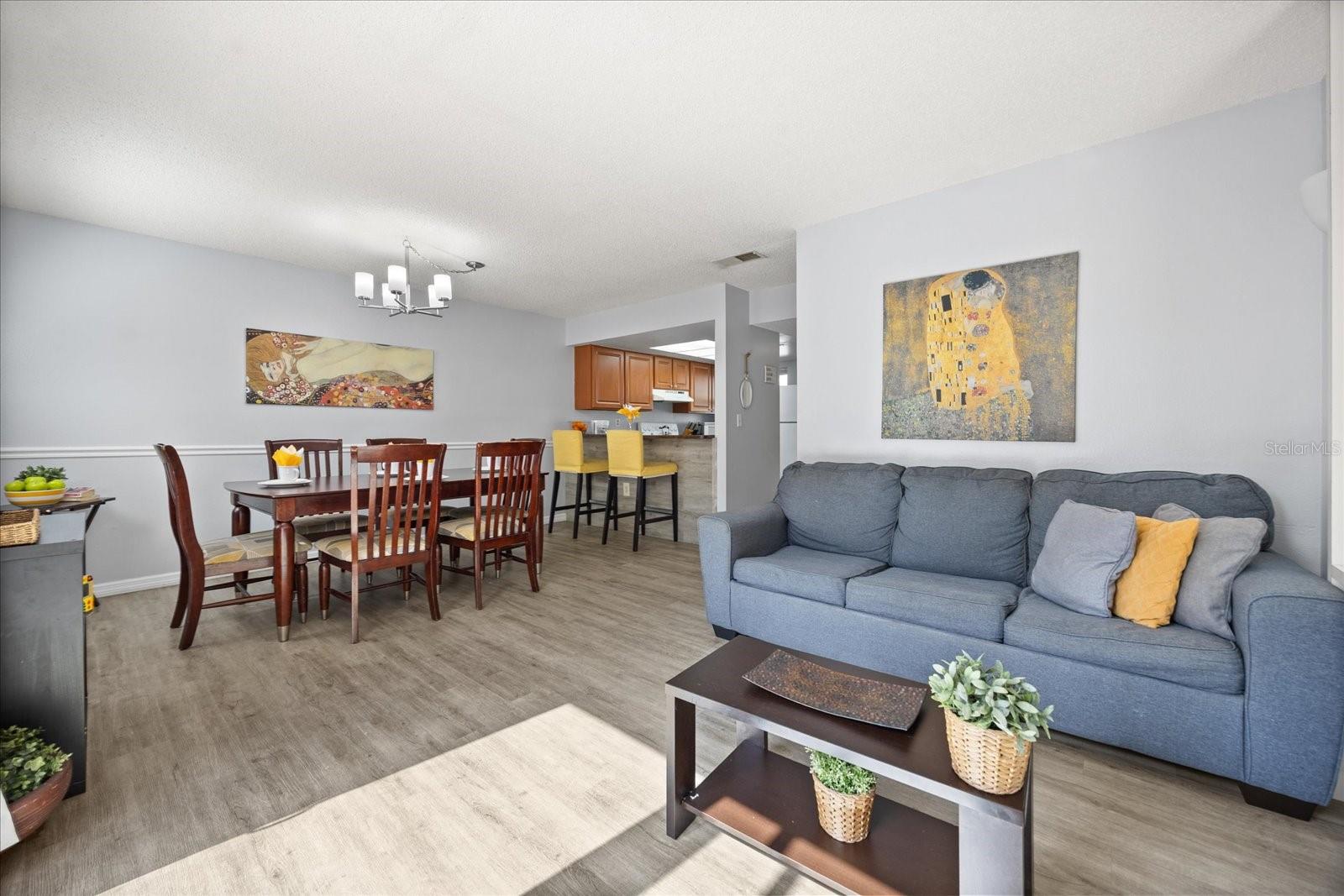 Image 5 of 58 For 3118 Magic Kingdom Court