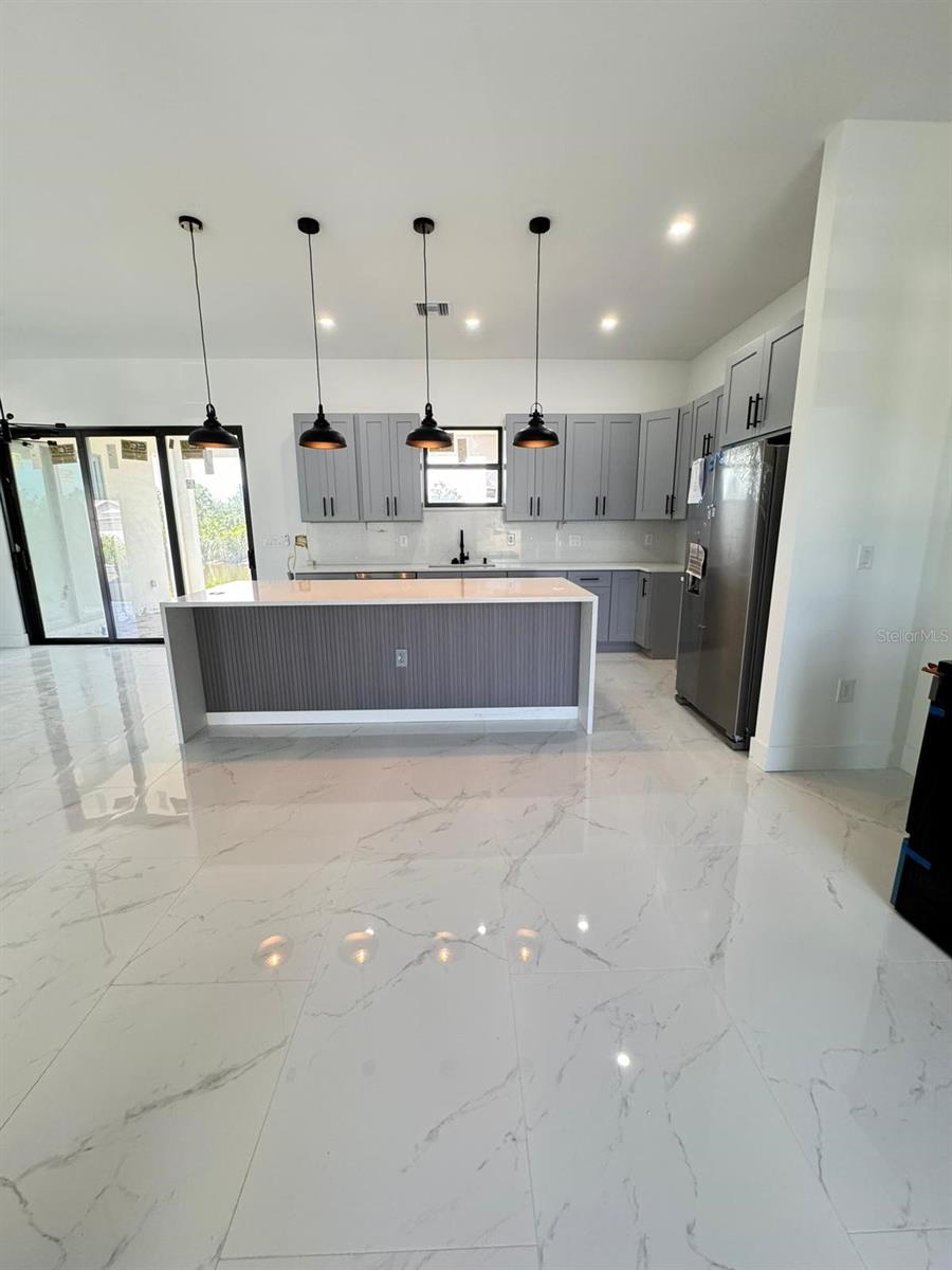 Image 6 of 7 For 9468 Attica Circle