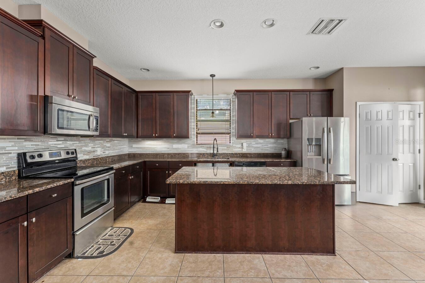 Image 5 of 28 For 1306 Garden Stone Lane