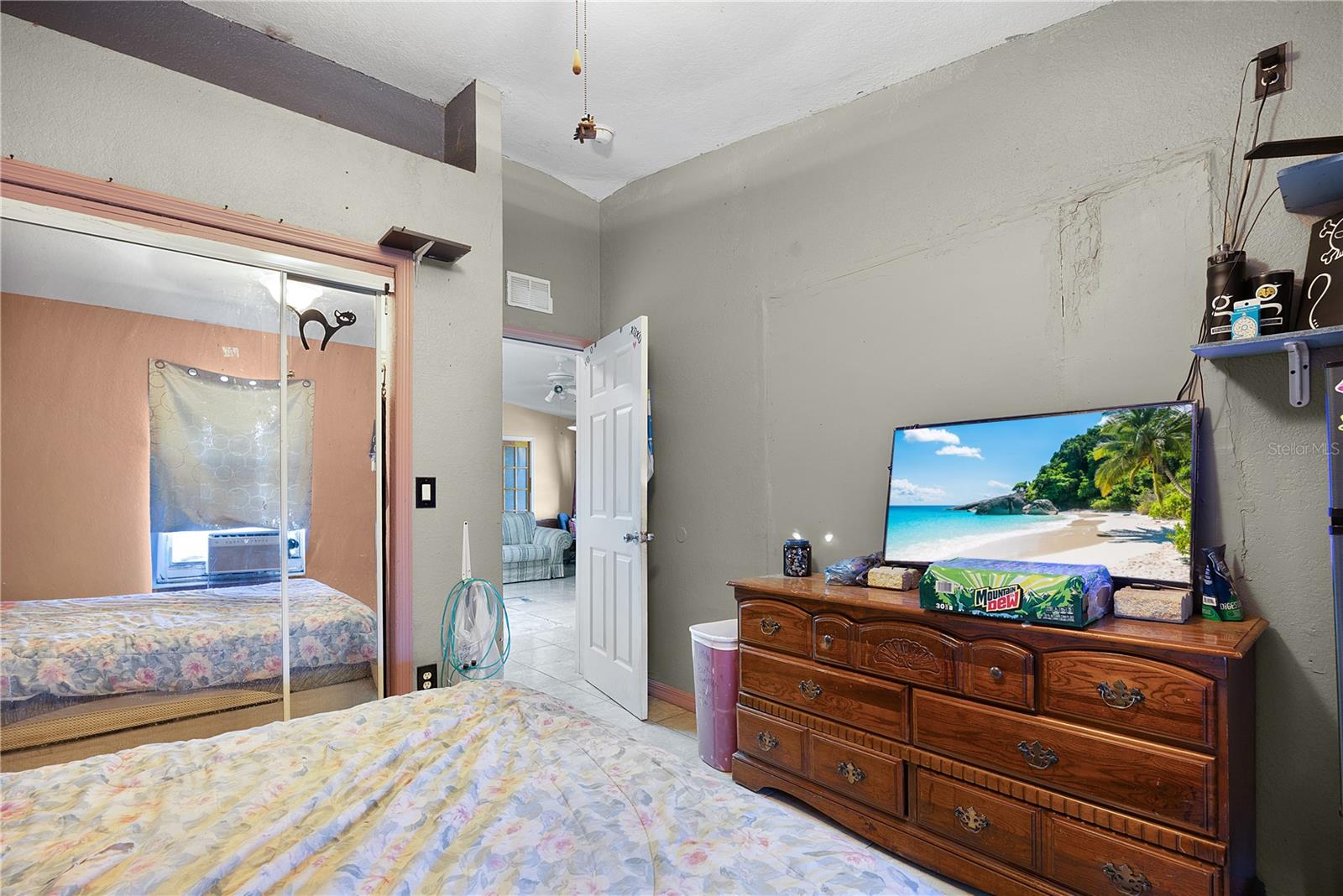 Image 13 of 36 For 1417 Irondale Street E