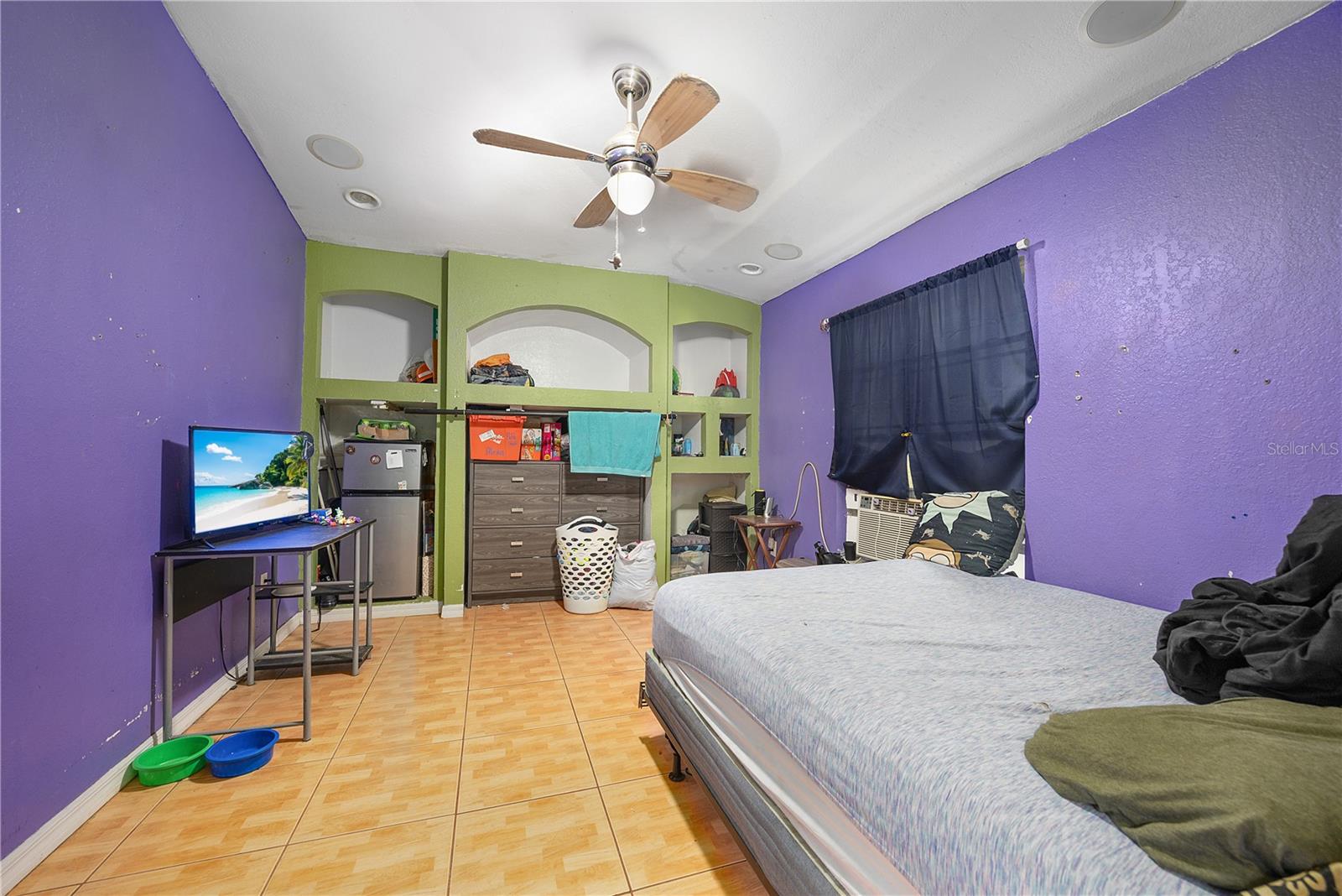 Image 14 of 36 For 1417 Irondale Street E