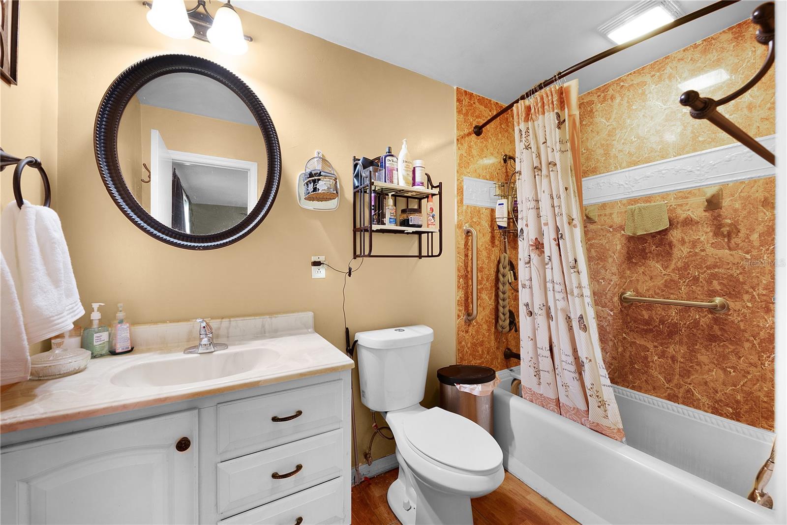 Image 20 of 36 For 1417 Irondale Street E