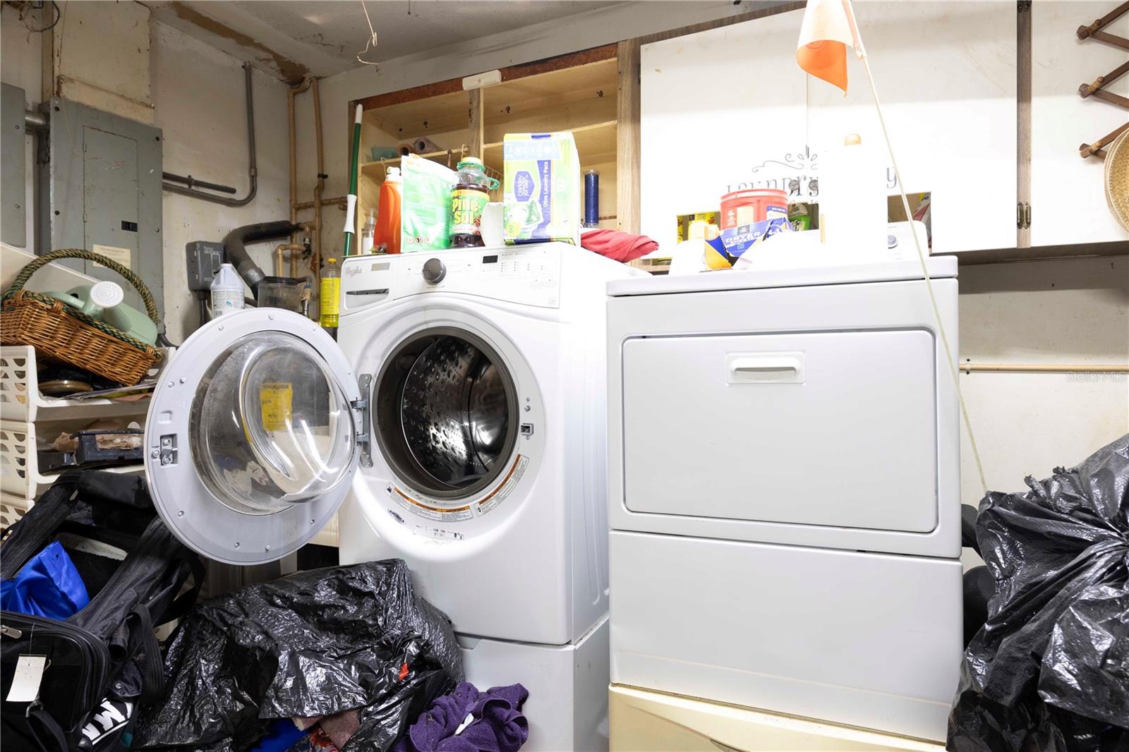 Image 24 of 36 For 1417 Irondale Street E