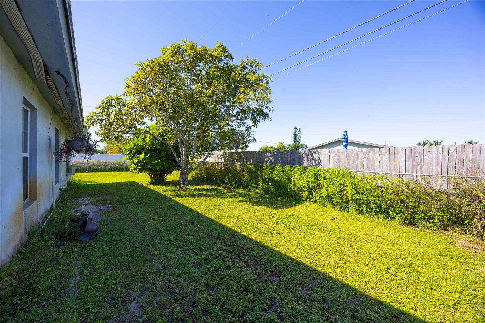 Image 26 of 36 For 1417 Irondale Street E