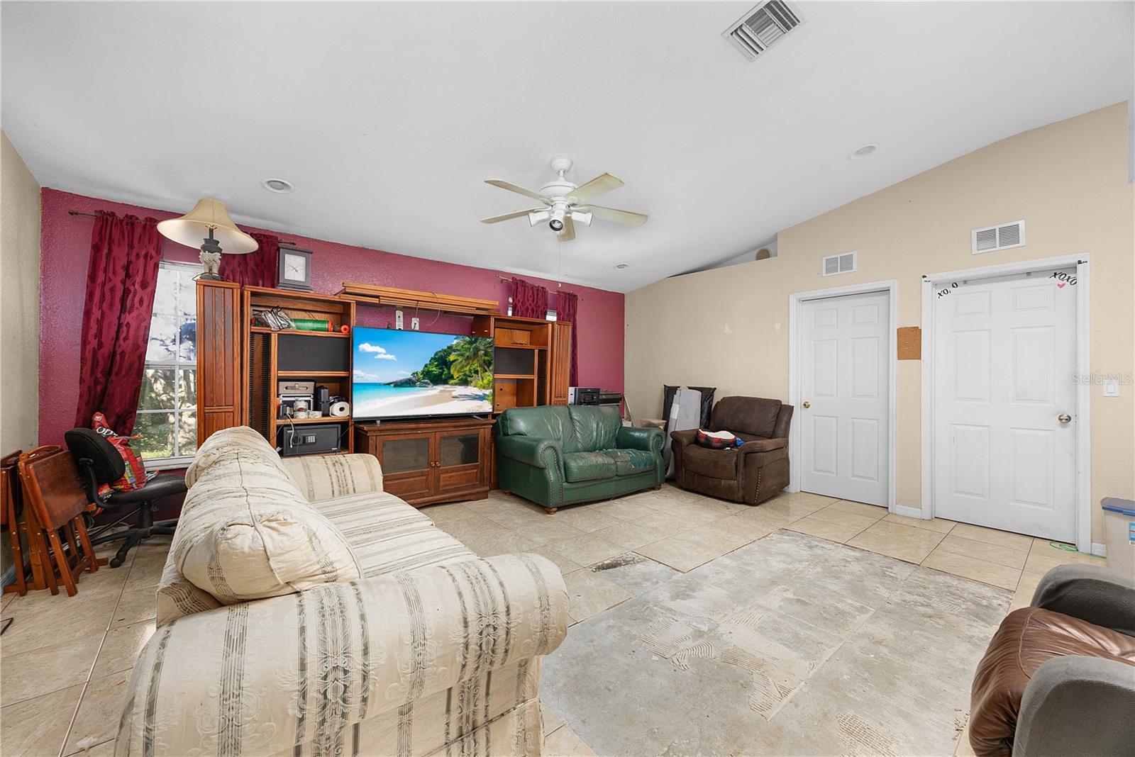 Image 4 of 36 For 1417 Irondale Street E