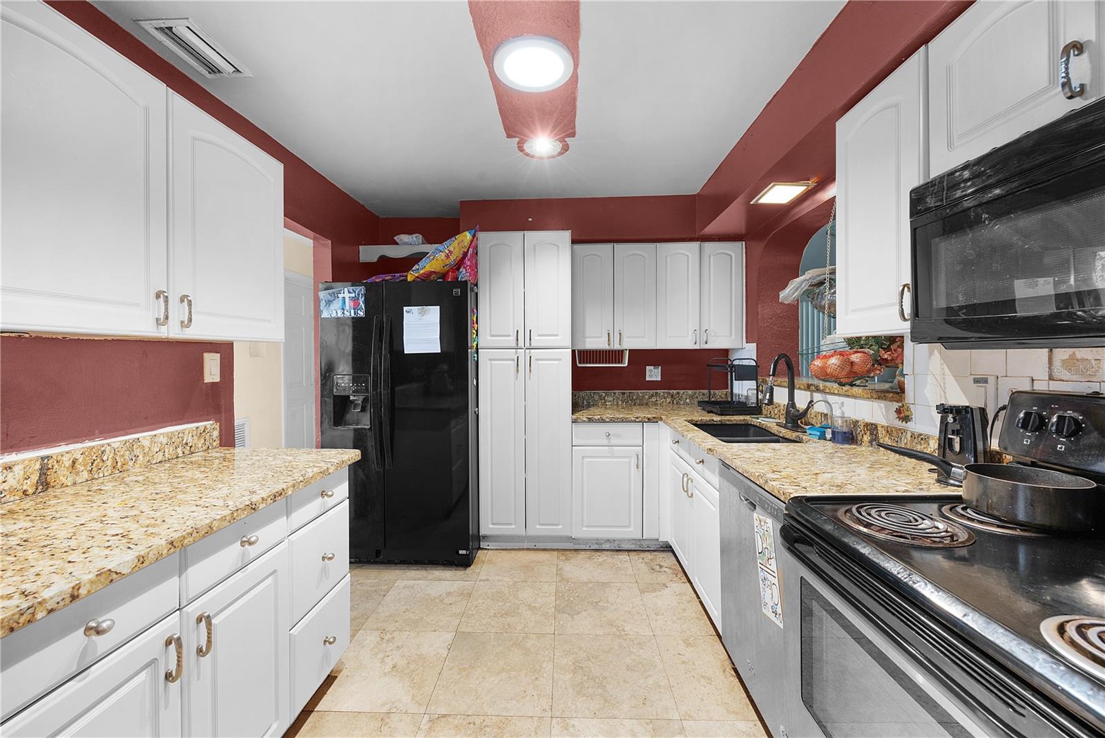 Image 6 of 36 For 1417 Irondale Street E