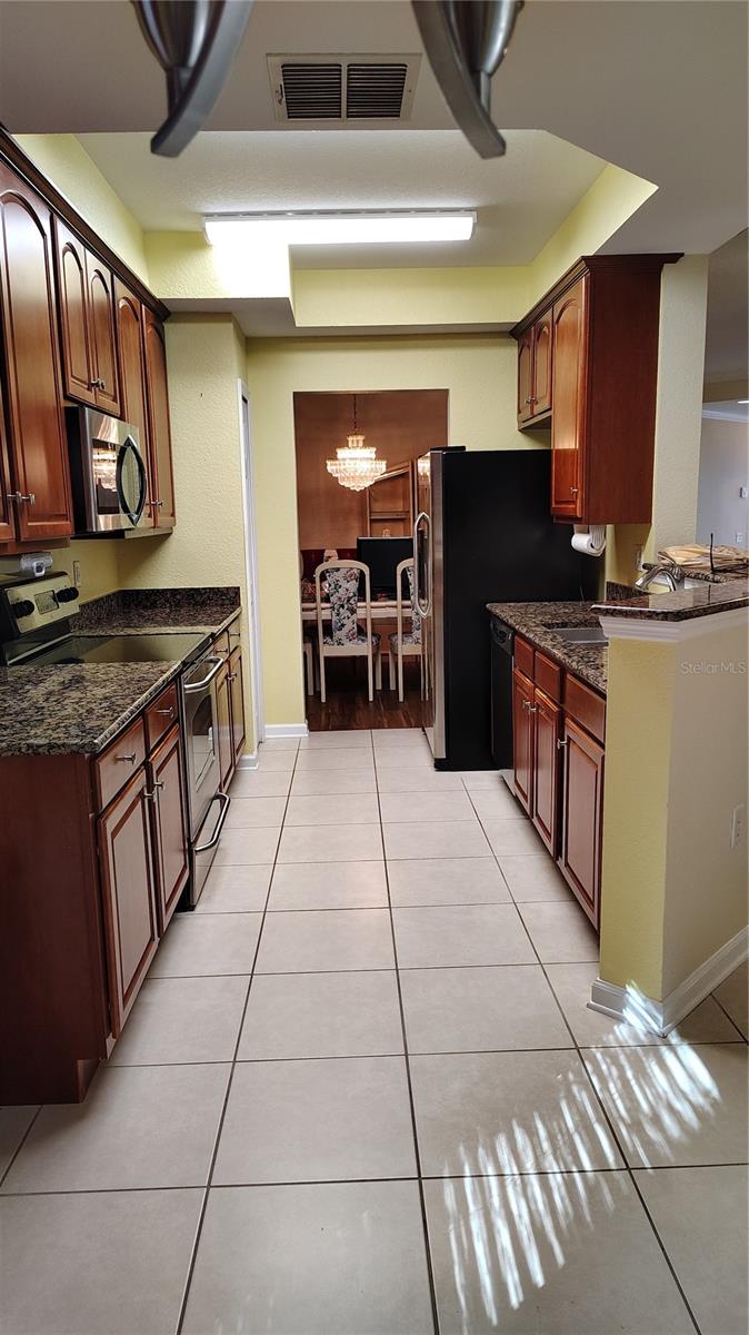 Image 8 of 12 For 505 Hockendale Cove