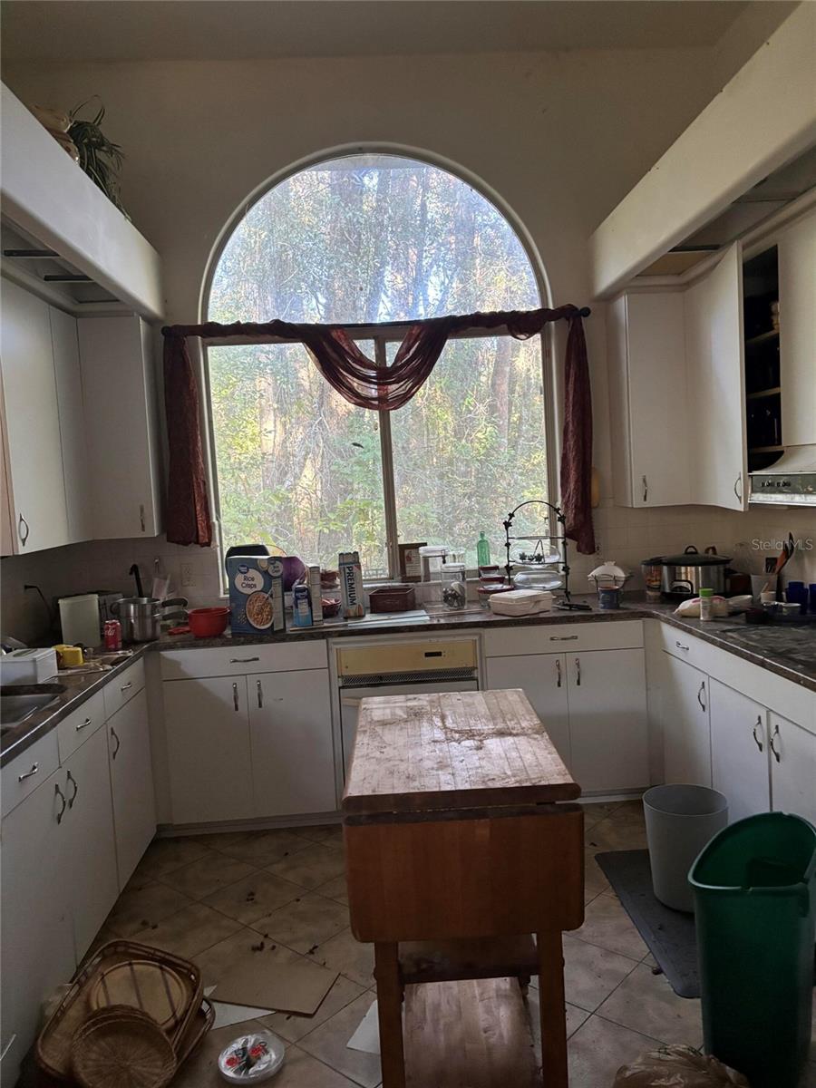 Image 8 of 17 For 22316 15th Avenue