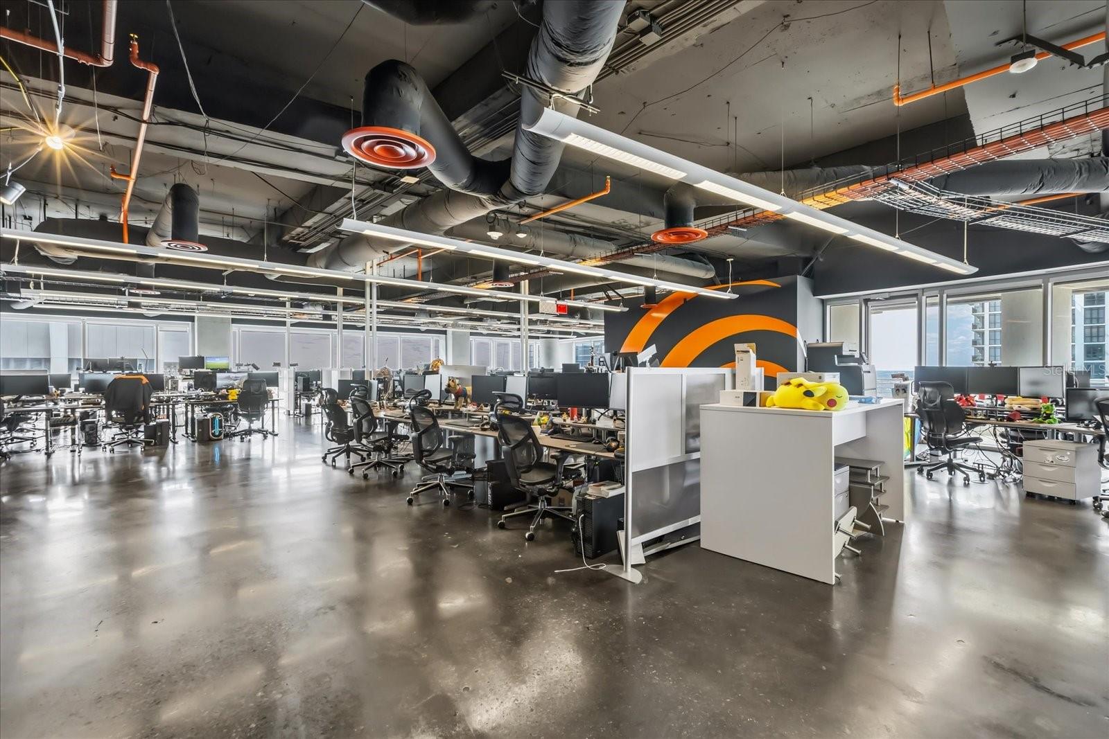 Image 21 of 45 For 189 Orange Avenue 1900-1970