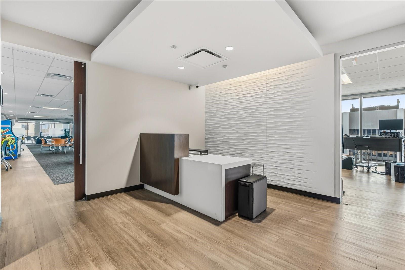 Image 3 of 45 For 189 Orange Avenue 1900-1970