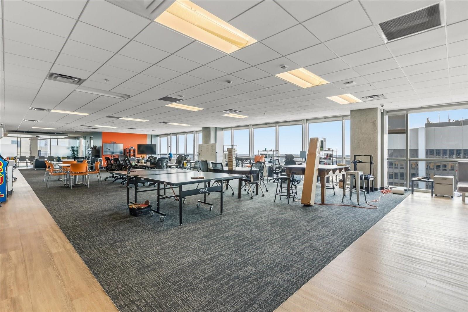 Image 4 of 45 For 189 Orange Avenue 1900-1970