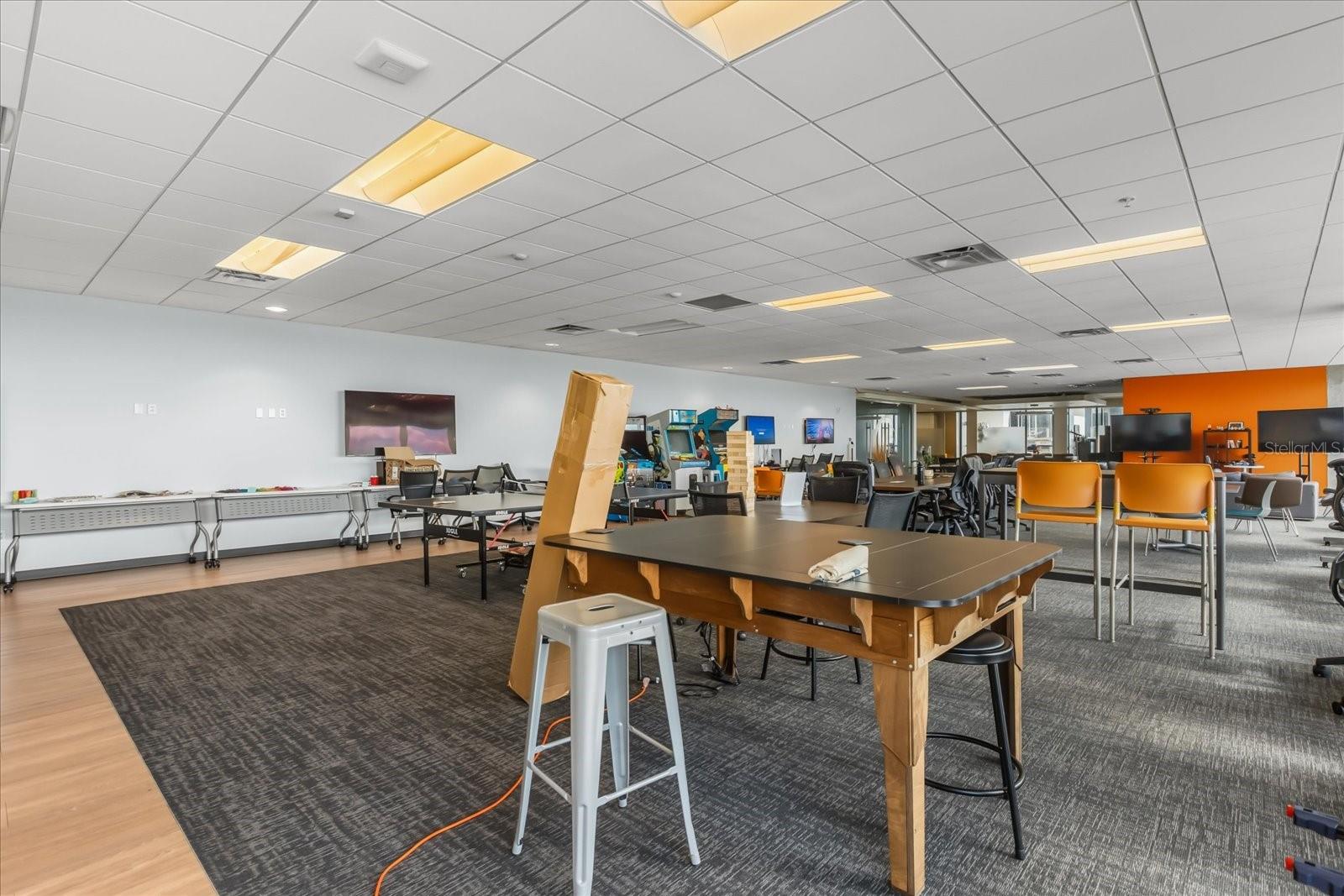 Image 5 of 45 For 189 Orange Avenue 1900-1970