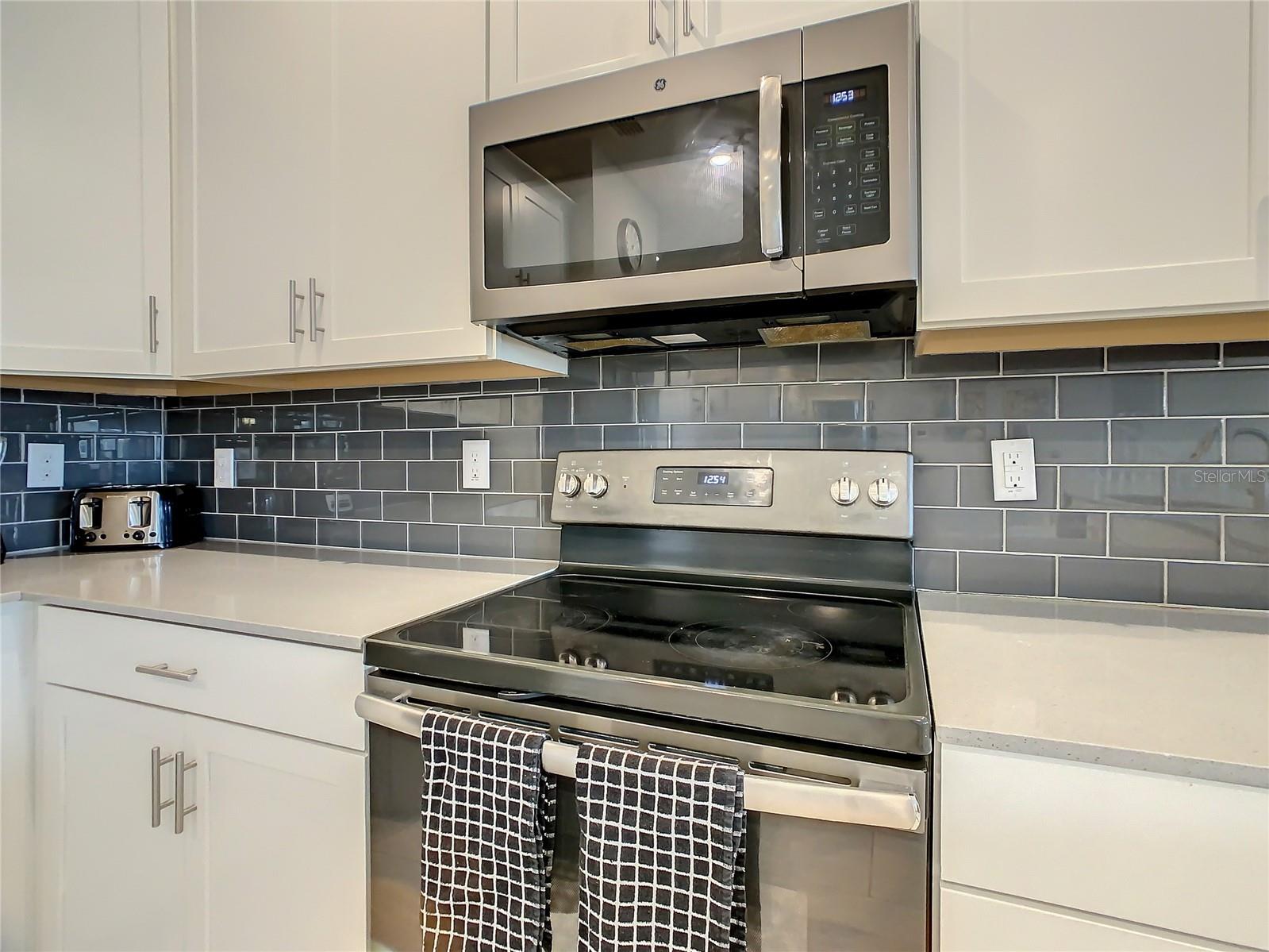 Image 21 of 100 For 1670 Moon Valley Drive