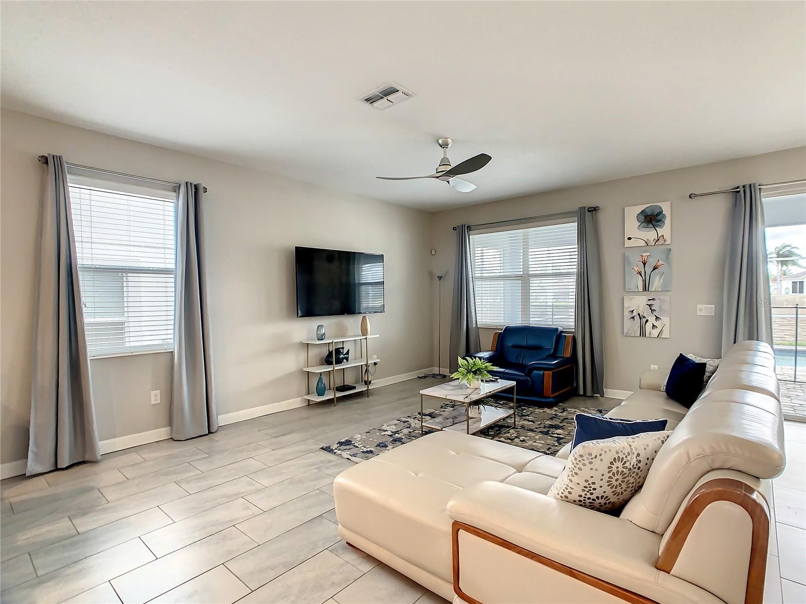 Image 24 of 100 For 1670 Moon Valley Drive