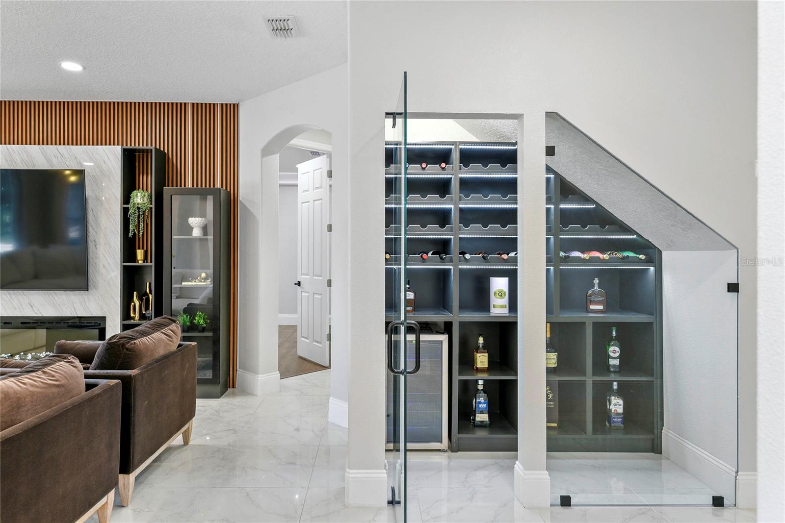 Image 10 of 76 For 1460 Via Sangro Place