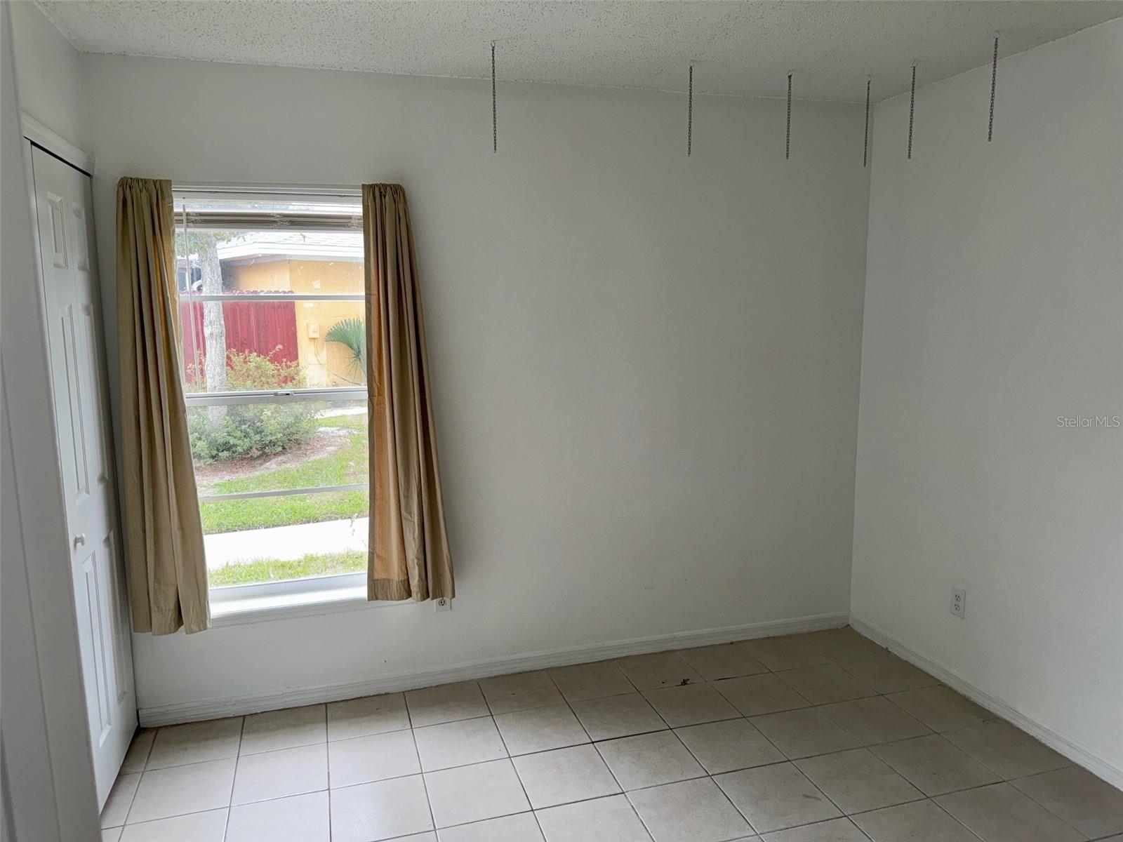 Image 13 of 27 For 347 San Rafael Street