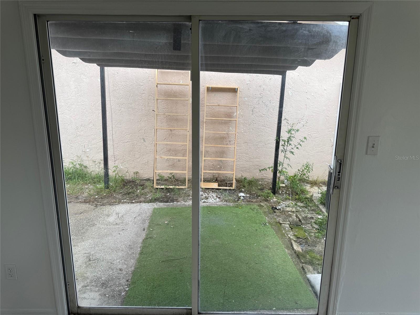 Image 22 of 27 For 347 San Rafael Street