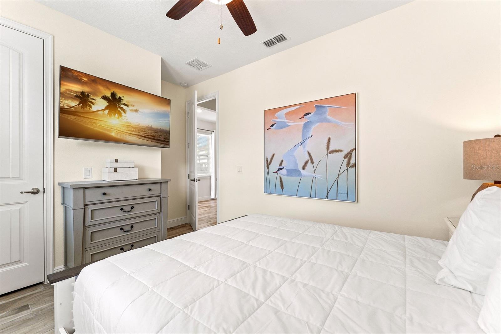 Image 17 of 79 For 2979 Castaway Lane