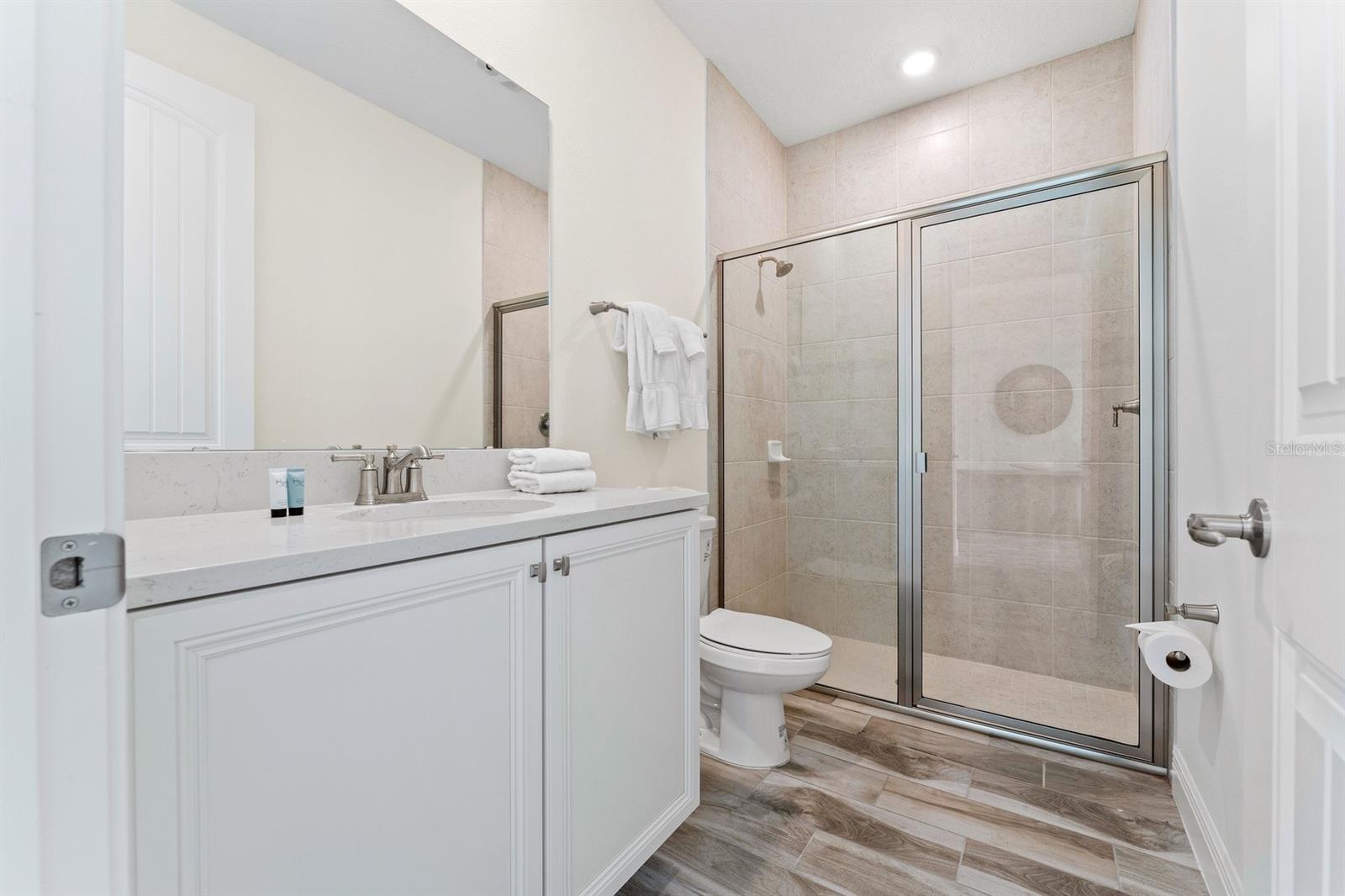 Image 18 of 79 For 2979 Castaway Lane