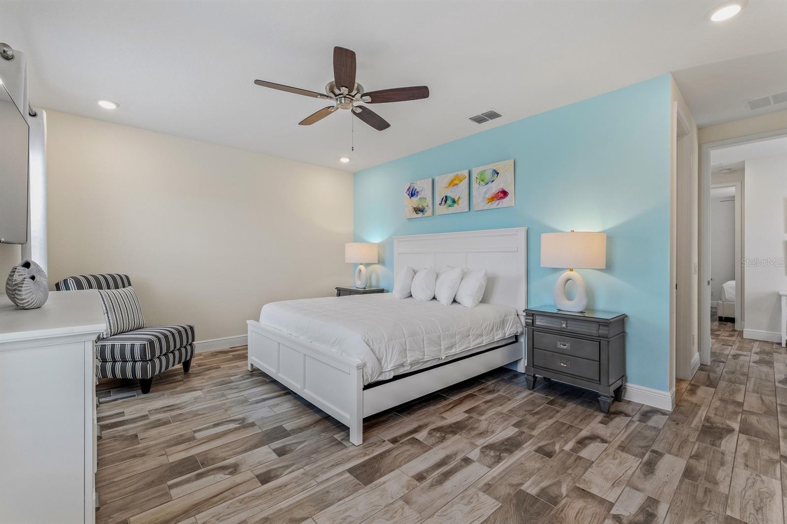 Image 24 of 79 For 2979 Castaway Lane