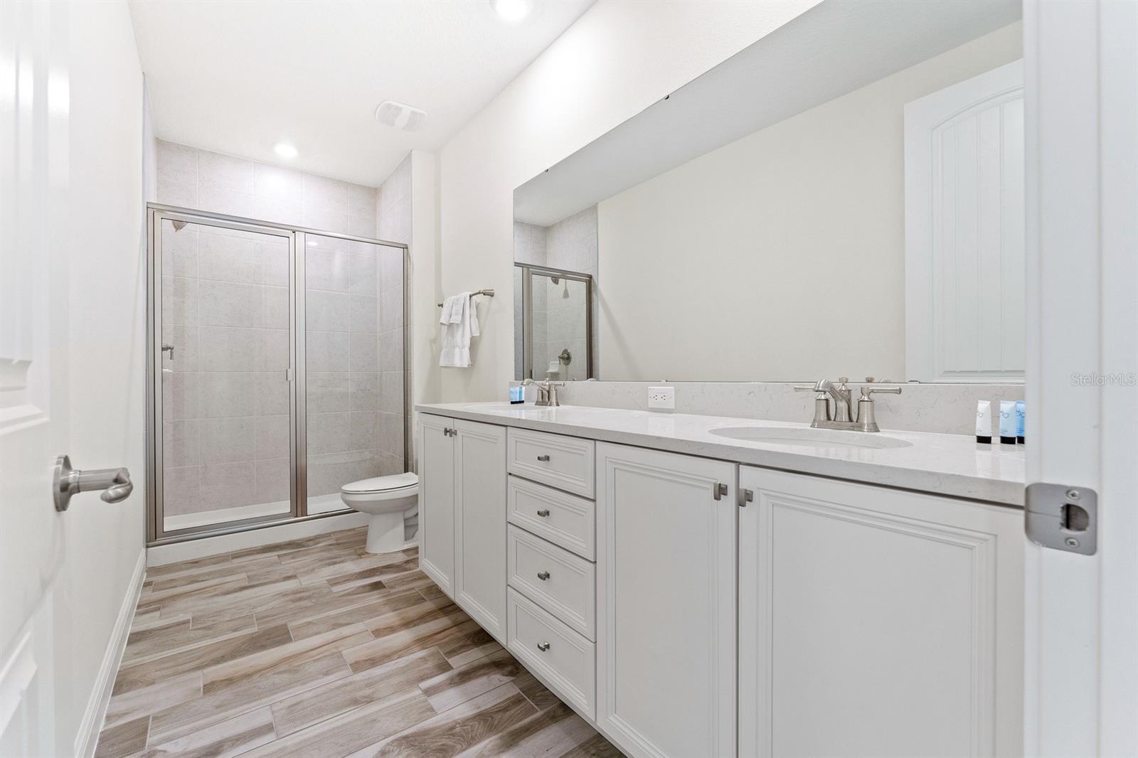 Image 27 of 79 For 2979 Castaway Lane