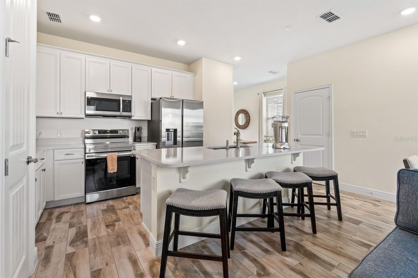 Image 7 of 79 For 2979 Castaway Lane