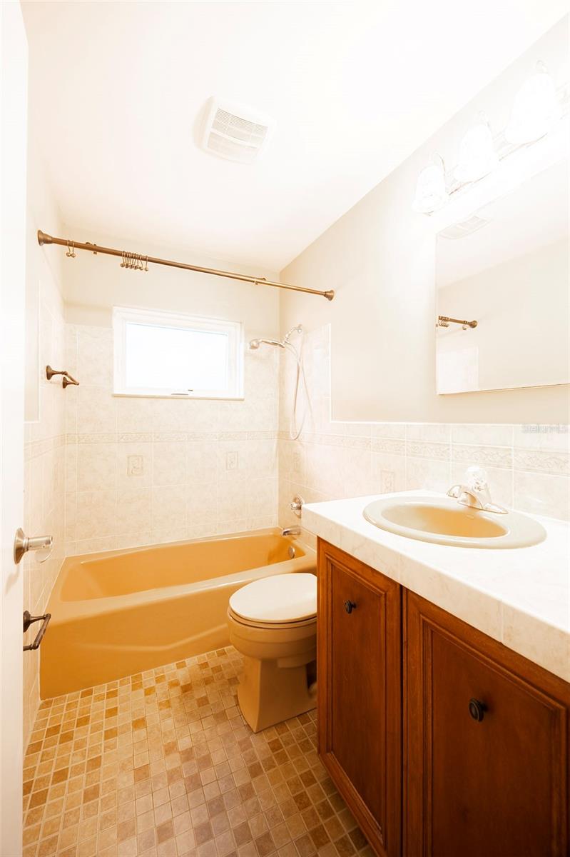 Image 20 of 50 For 3430 Westmoreland Drive