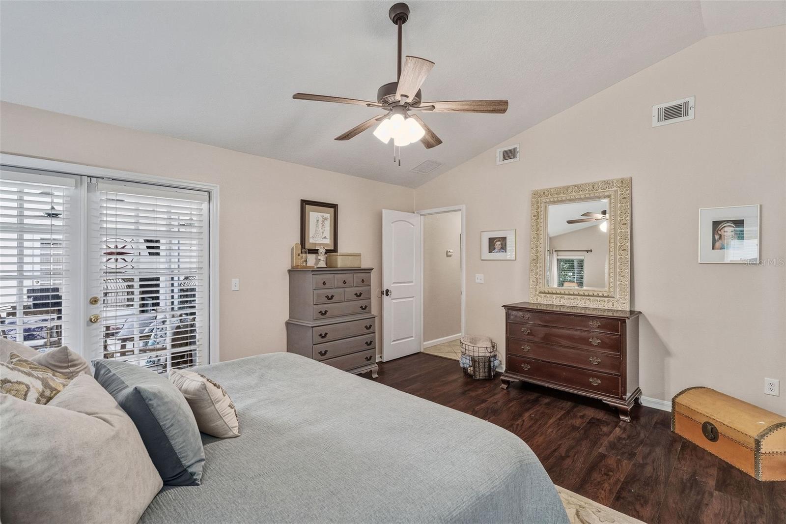 Image 16 of 31 For 4217 Conway Place Circle