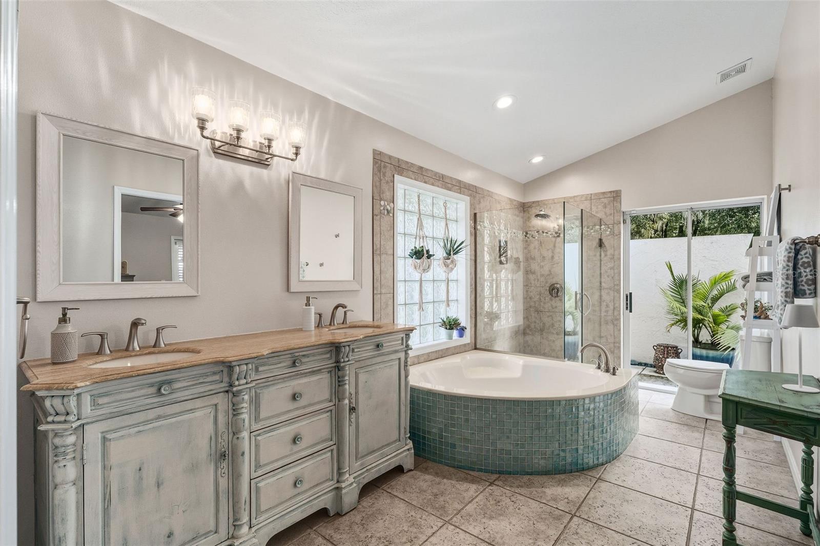 Image 17 of 31 For 4217 Conway Place Circle