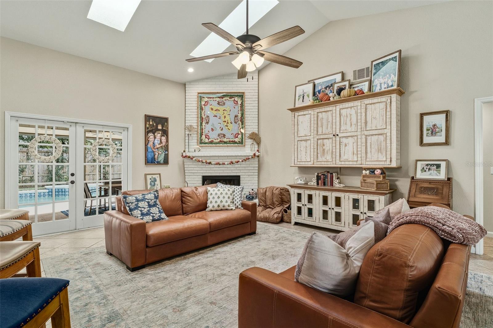 Image 5 of 31 For 4217 Conway Place Circle