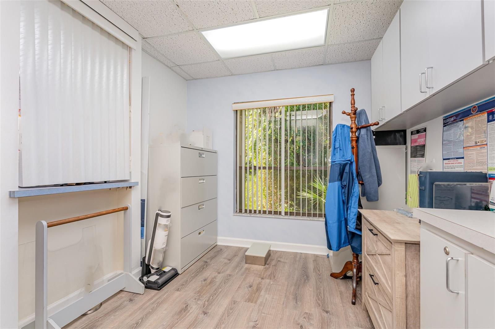 Image 20 of 33 For 2179 Julian Avenue Ne A