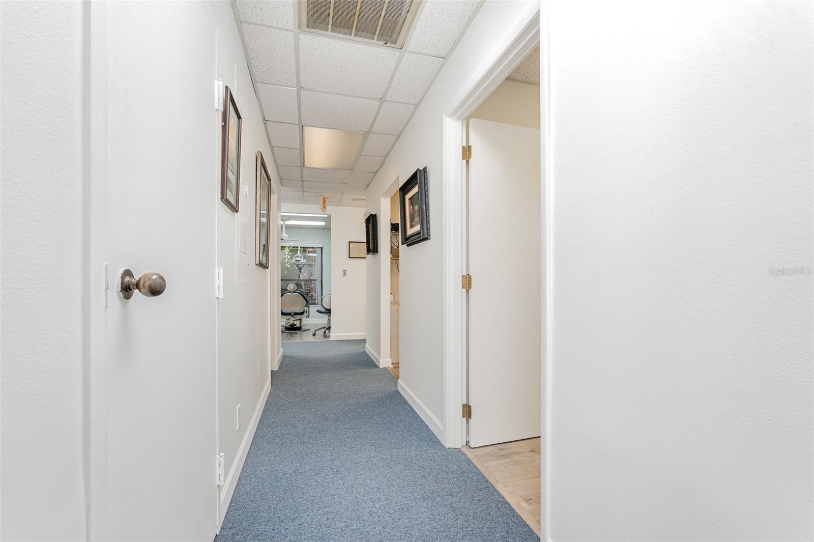 Image 26 of 33 For 2179 Julian Avenue Ne A