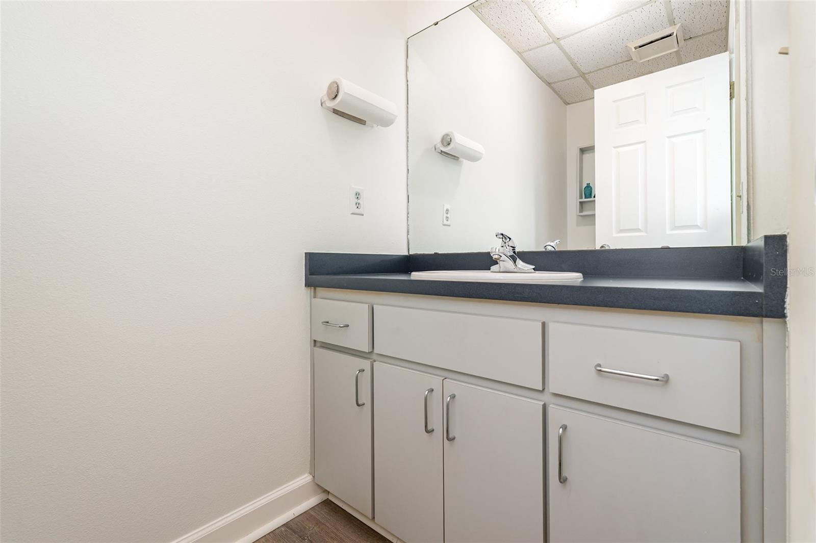 Image 28 of 33 For 2179 Julian Avenue Ne A