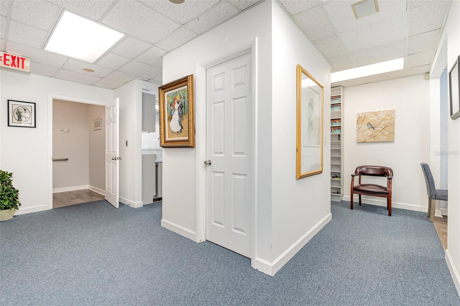 Image 9 of 33 For 2179 Julian Avenue Ne A