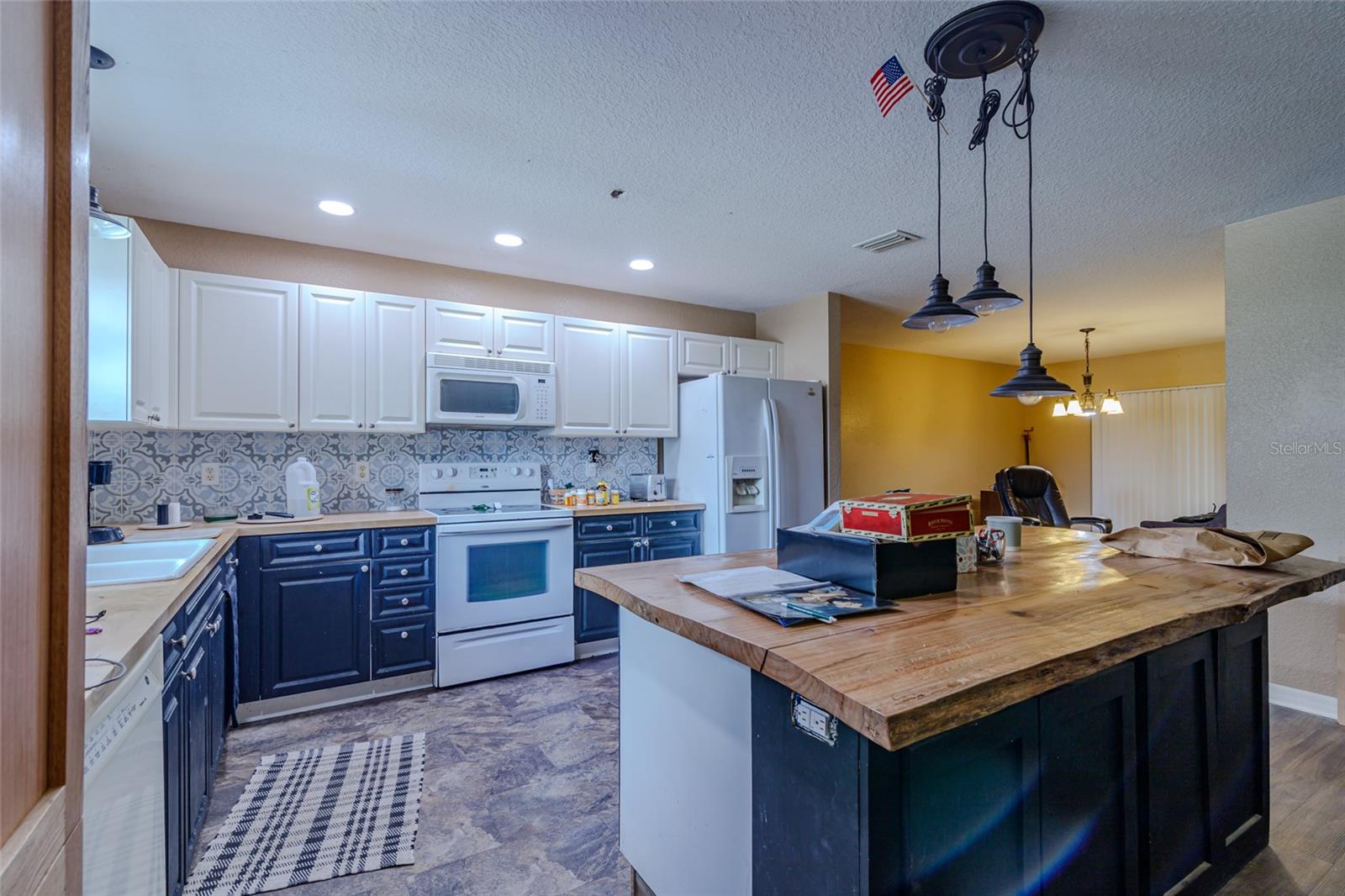 Image 2 of 30 For 8920 155th Place