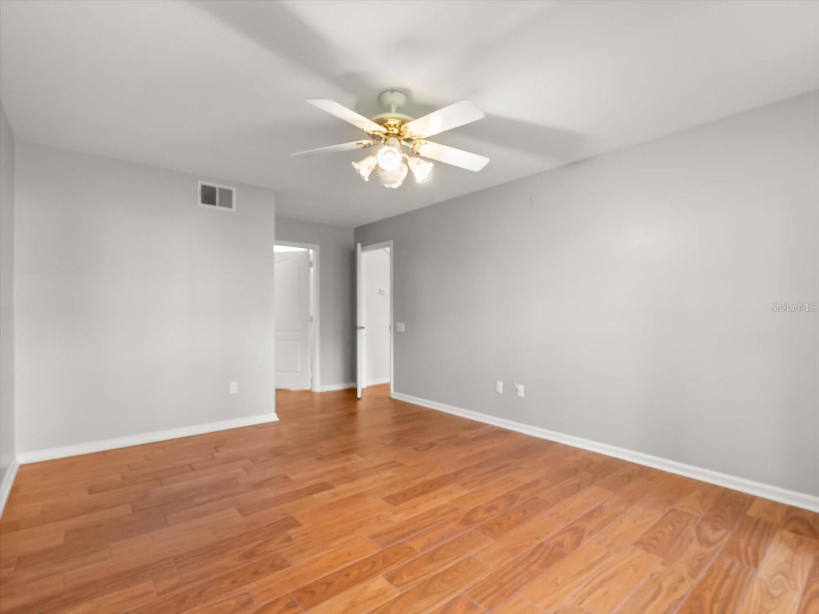 Image 11 of 36 For 3561 Ventura Club Circle