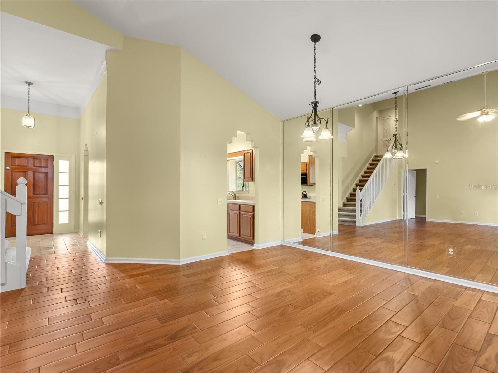 Image 4 of 36 For 3561 Ventura Club Circle